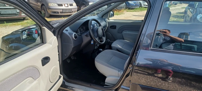 Dacia Logan 7 МЕСТА, снимка 5 - Автомобили и джипове - 47360141