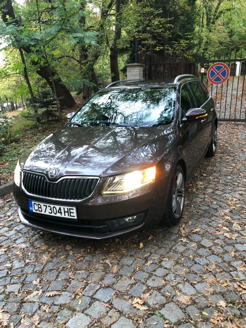 Skoda Octavia 1.4 автоматик !, снимка 12 - Автомобили и джипове - 47596009