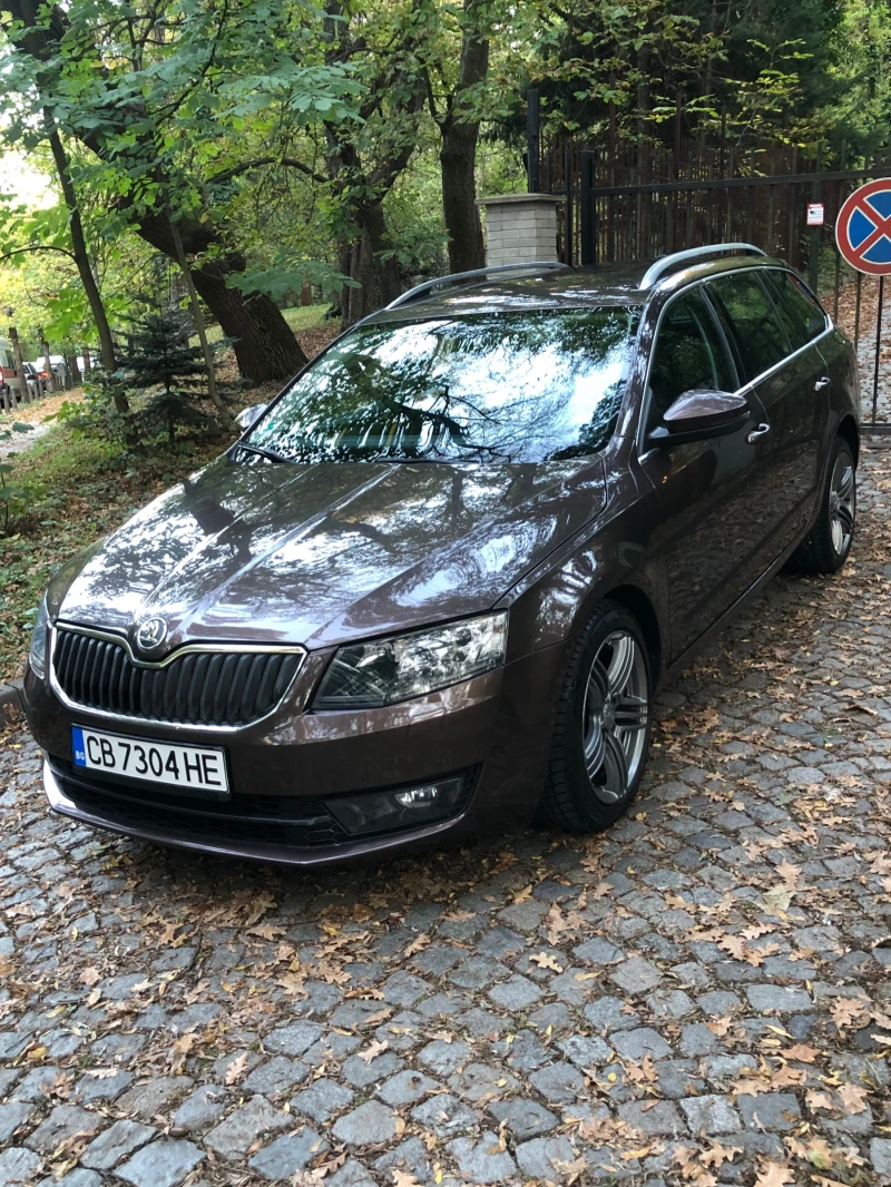 Skoda Octavia 1.4 автоматик !, снимка 2 - Автомобили и джипове - 47596009