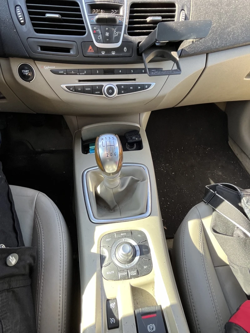 Renault Laguna 2.0 DCI INITIALE; ОБСЛУЖЕНА, снимка 9 - Автомобили и джипове - 47918566