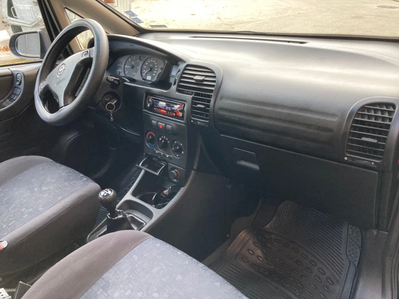 Opel Zafira, снимка 4 - Автомобили и джипове - 48521886