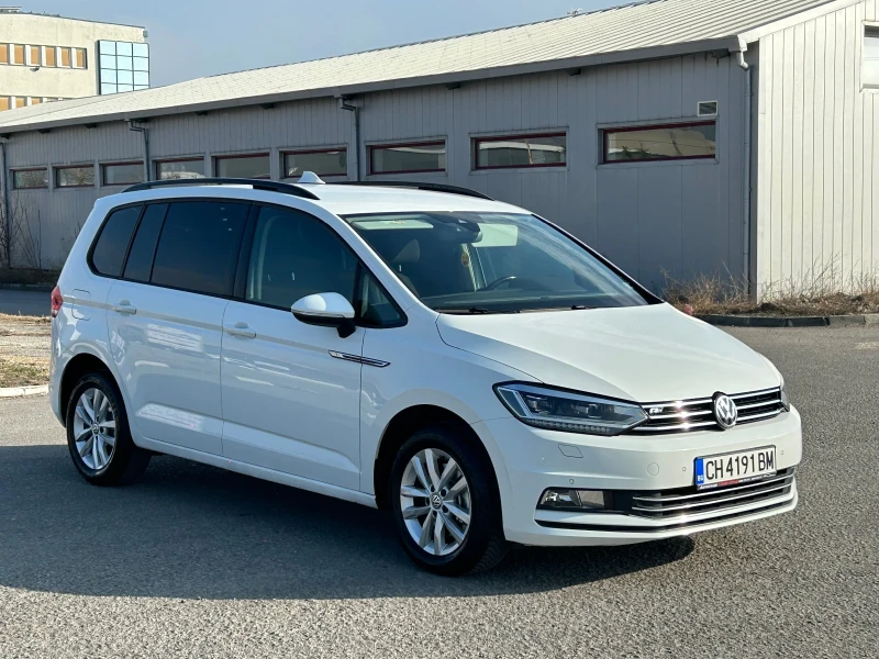 VW Touran 2.0 TDI 150ps DSG R-Line Full LED , снимка 1 - Автомобили и джипове - 48650907