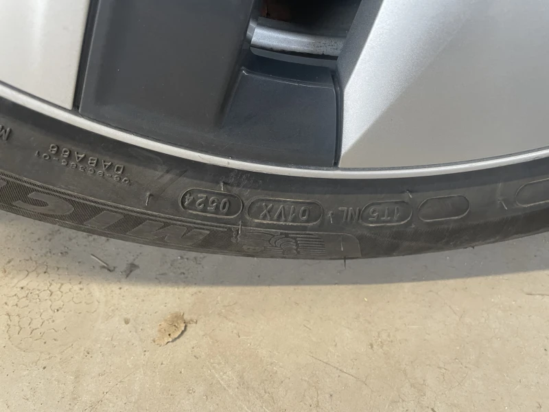 Tesla Model Y Dual Motor, снимка 11 - Автомобили и джипове - 52513199