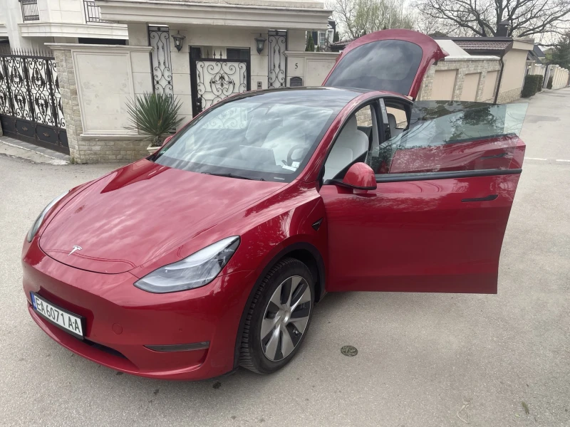 Tesla Model Y Dual Motor, снимка 7 - Автомобили и джипове - 52513199