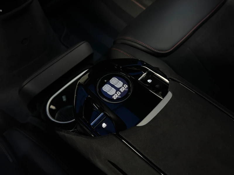 Ferrari Purosangue Rosso Corsa, снимка 15 - Автомобили и джипове - 51454340