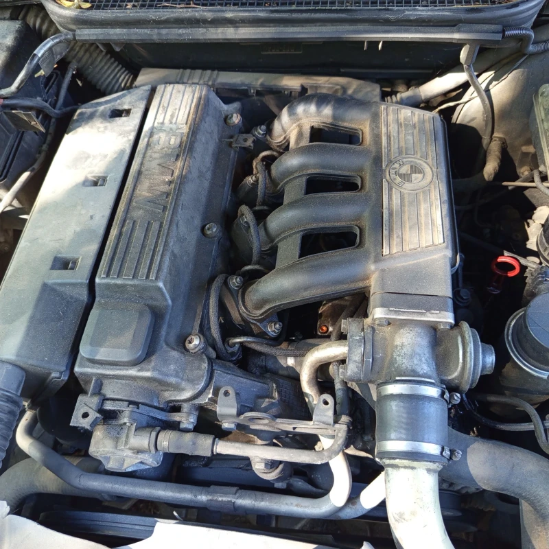 BMW 318 tds, снимка 12 - Автомобили и джипове - 52304828