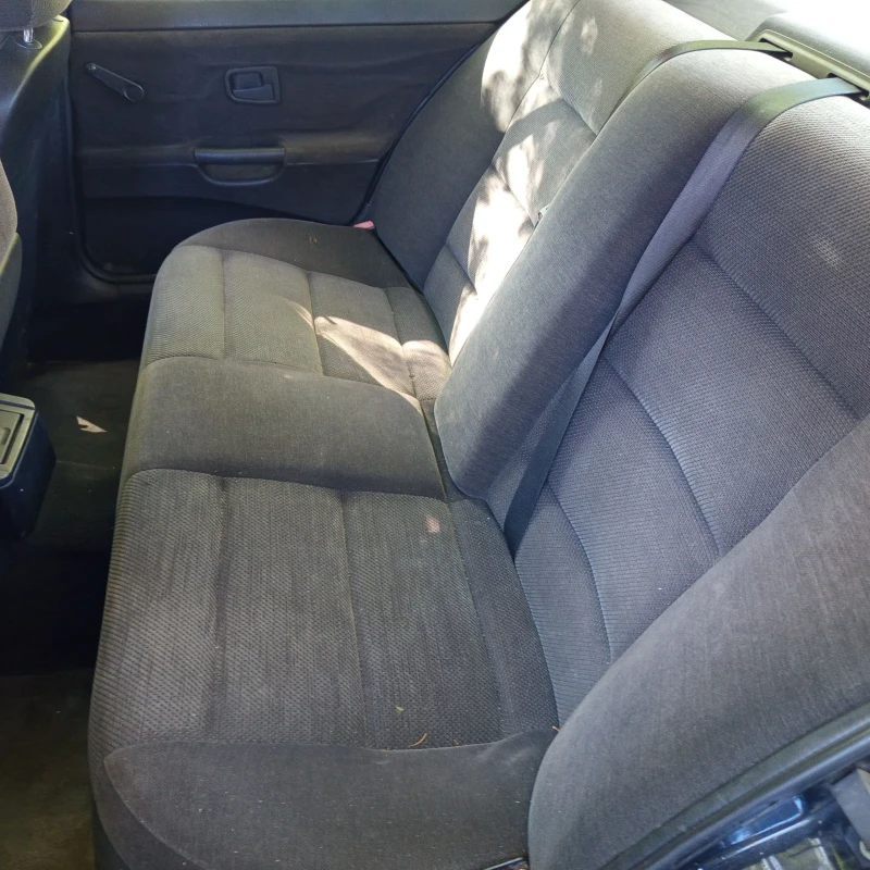 BMW 318 tds, снимка 7 - Автомобили и джипове - 52304828