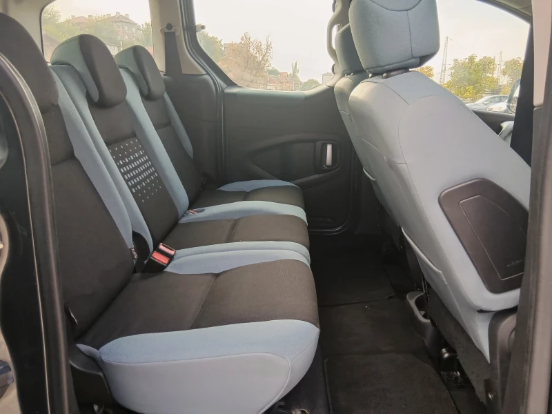 Citroen Berlingo 1.6HDI euro 5b, снимка 16 - Автомобили и джипове - 53042953
