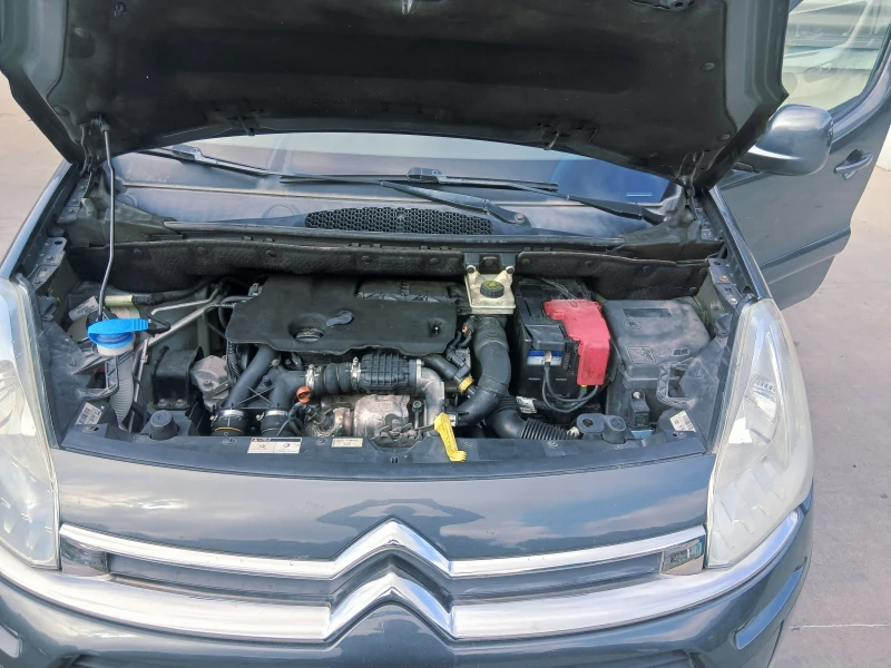 Citroen Berlingo 1.6HDI euro 5b, снимка 17 - Автомобили и джипове - 53042953