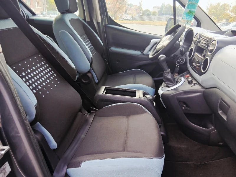 Citroen Berlingo 1.6HDI euro 5b, снимка 12 - Автомобили и джипове - 53042953