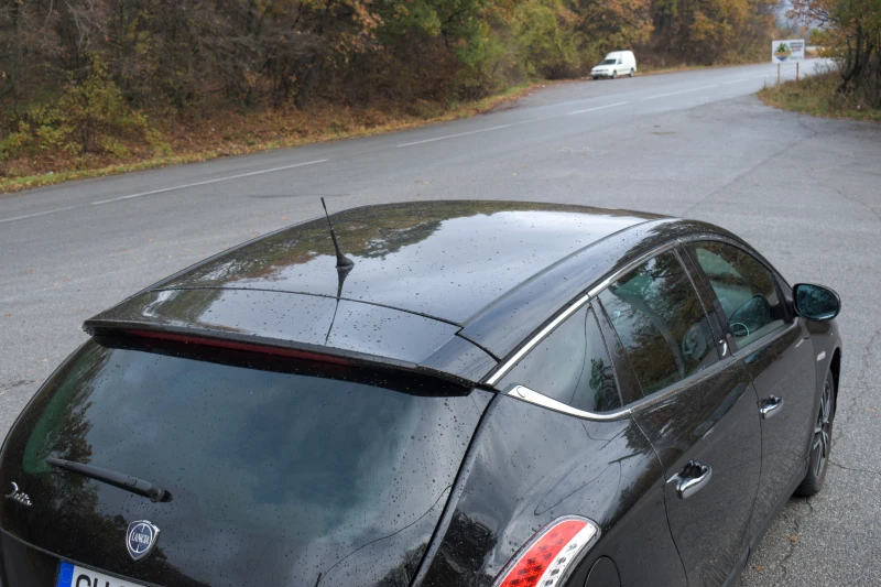 Lancia Delta 1.4 Turbo, снимка 6 - Автомобили и джипове - 53064796