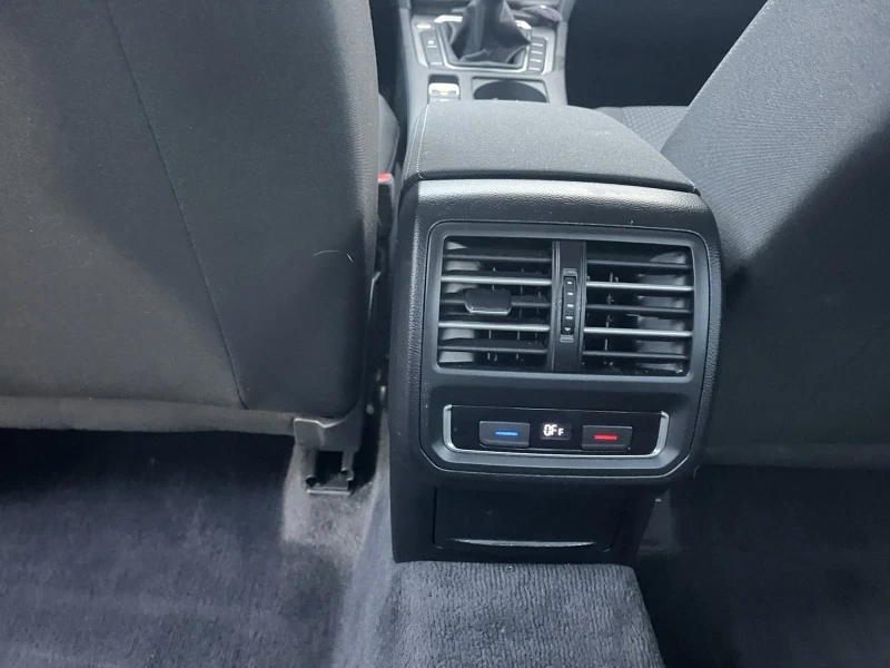 VW Passat, снимка 11 - Автомобили и джипове - 53564674