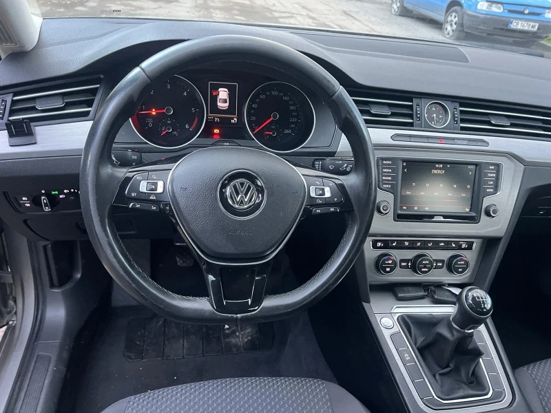 VW Passat, снимка 9 - Автомобили и джипове - 53564674
