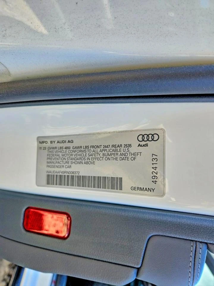 Audi A4 2l Premium Plus 45, снимка 12 - Автомобили и джипове - 53540808