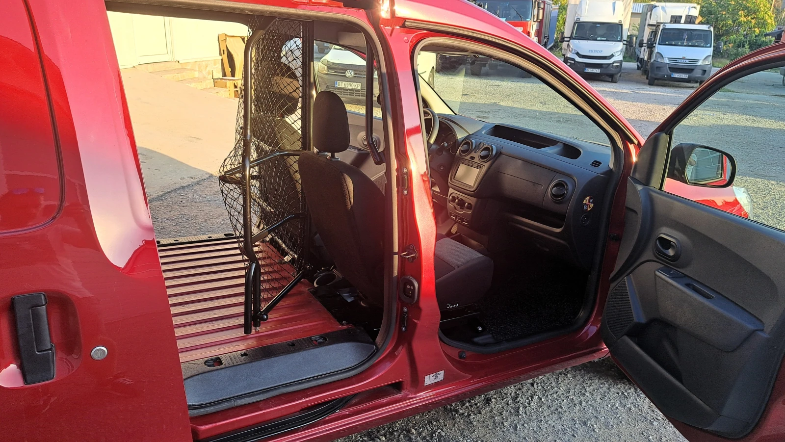 Dacia Dokker 1.3 Бензин N1 , 6 ск. - изображение 9