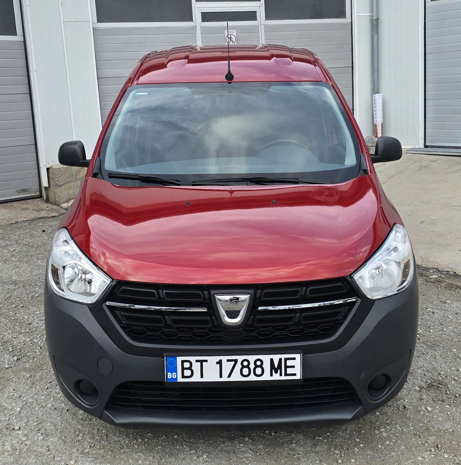 Dacia Dokker 1.3 Бензин N1 , 6 ск. - изображение 3