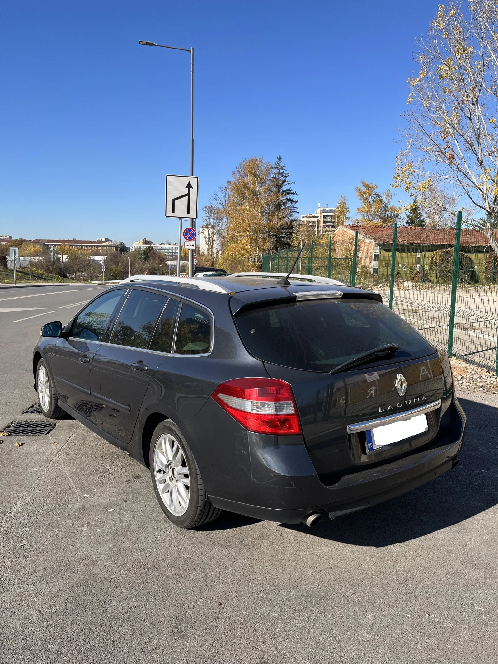 Renault Laguna 2.0 DCI INITIALE; ОБСЛУЖЕНА - изображение 2