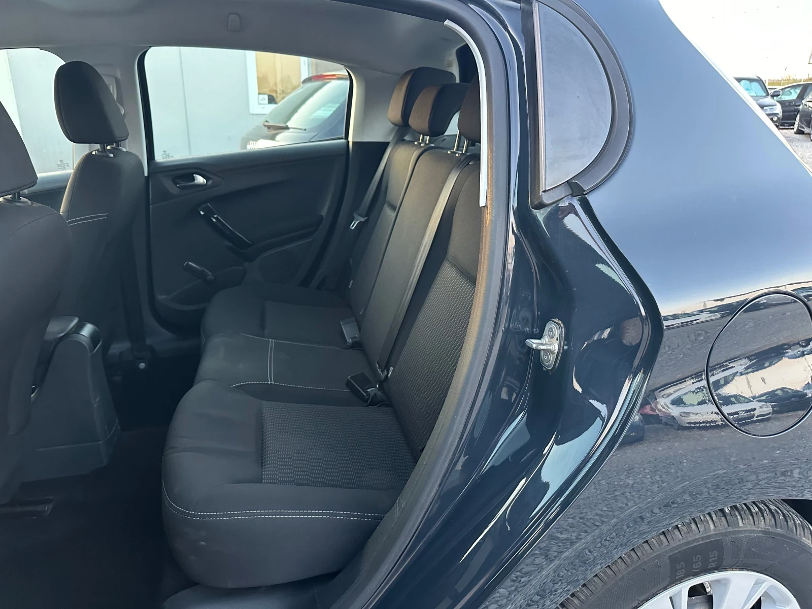 Peugeot 208 1.2i AVTOMATIK | Mobile.bg   12