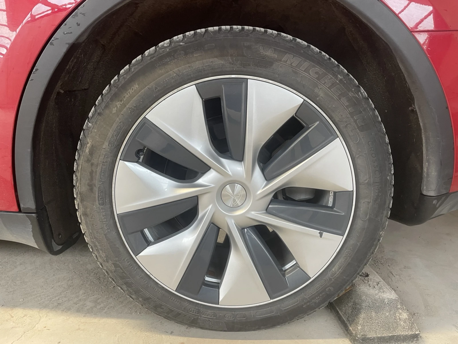 Tesla Model Y Dual Motor - изображение 10