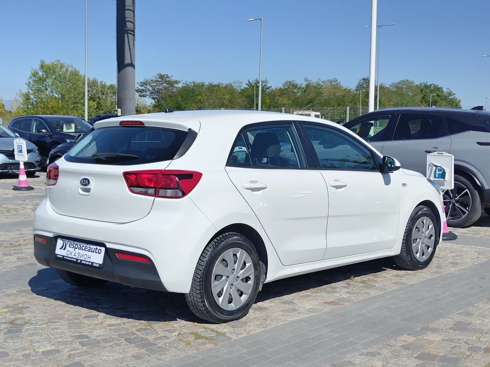 Kia Rio 1.2i/84 к.с - изображение 5