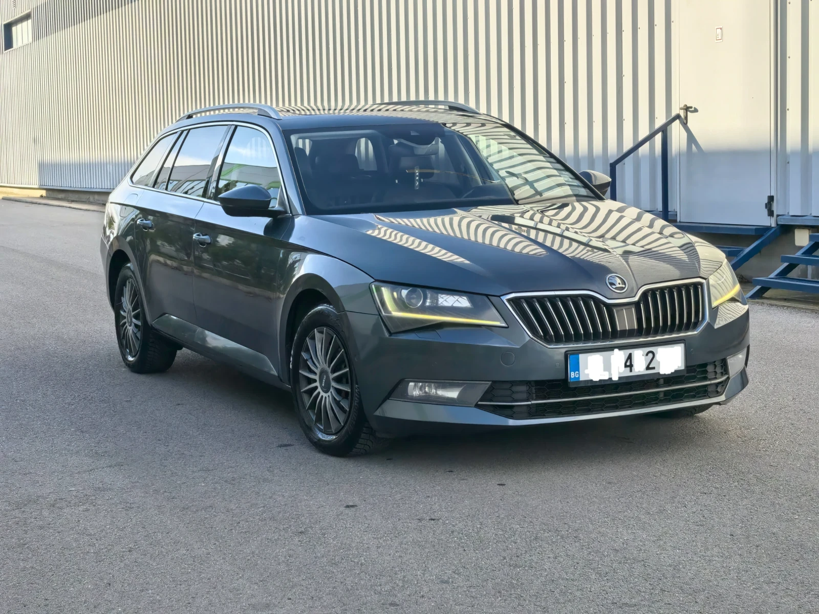 Skoda Superb 2.0 TDI * 150 к.с  - изображение 3
