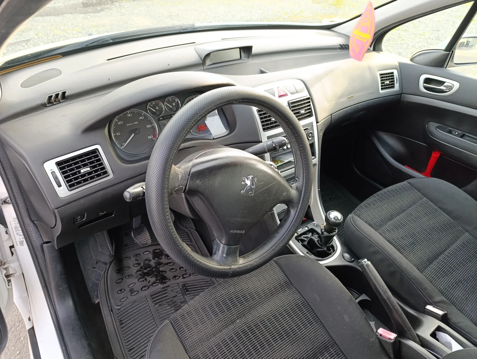 Peugeot 307 1, 6 HDI SW, снимка 8 - Автомобили и джипове - 53966226