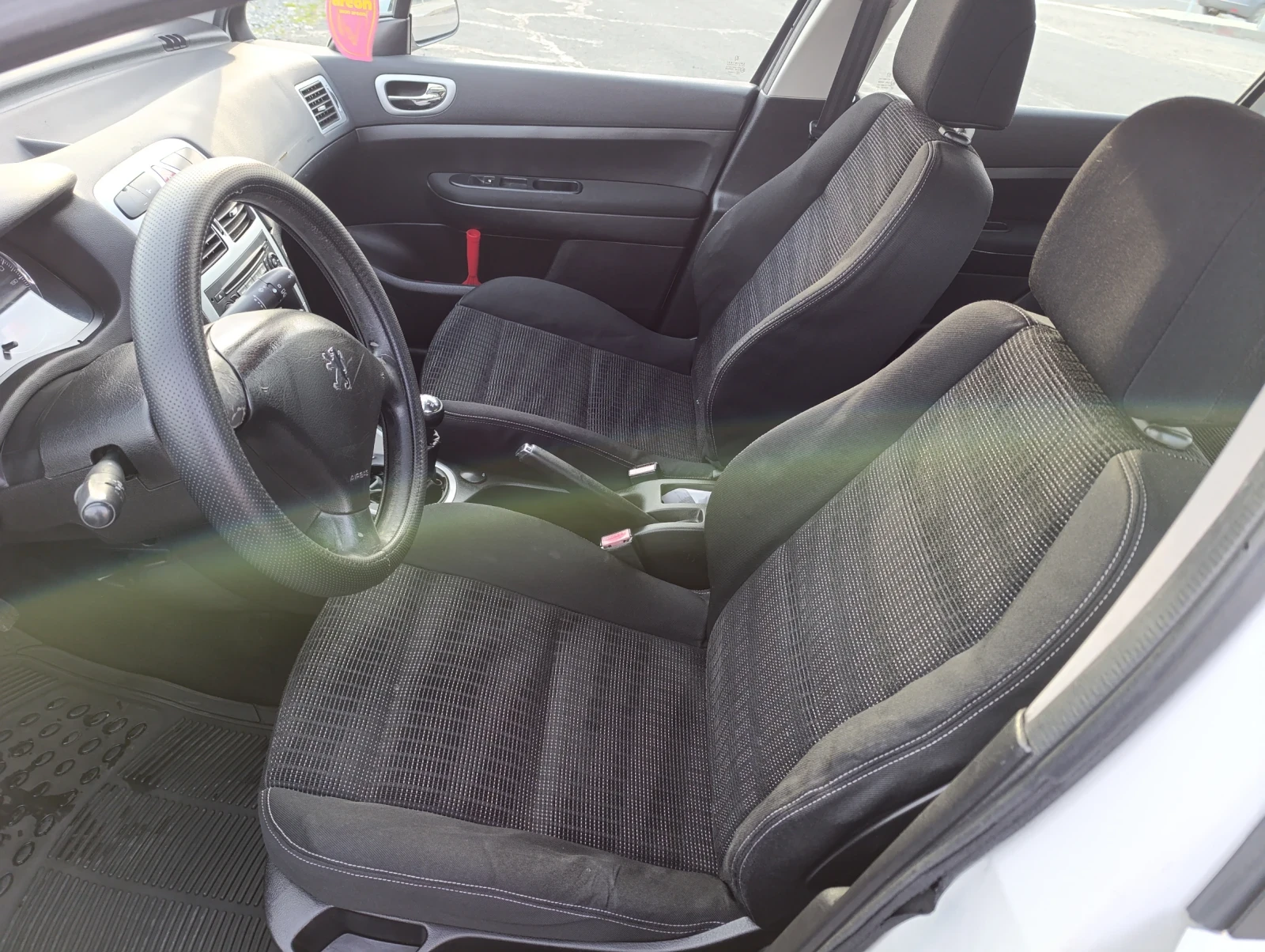 Peugeot 307 1, 6 HDI SW, снимка 14 - Автомобили и джипове - 53966226