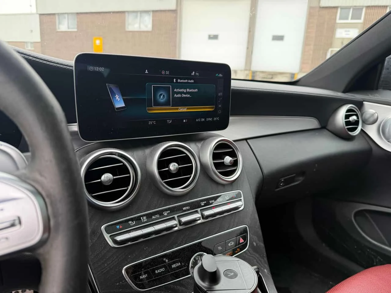 Mercedes-Benz C 43 AMG 4MATIC * DISTRONIC* BURMESTER* PANO* , снимка 9 - Автомобили и джипове - 53991542