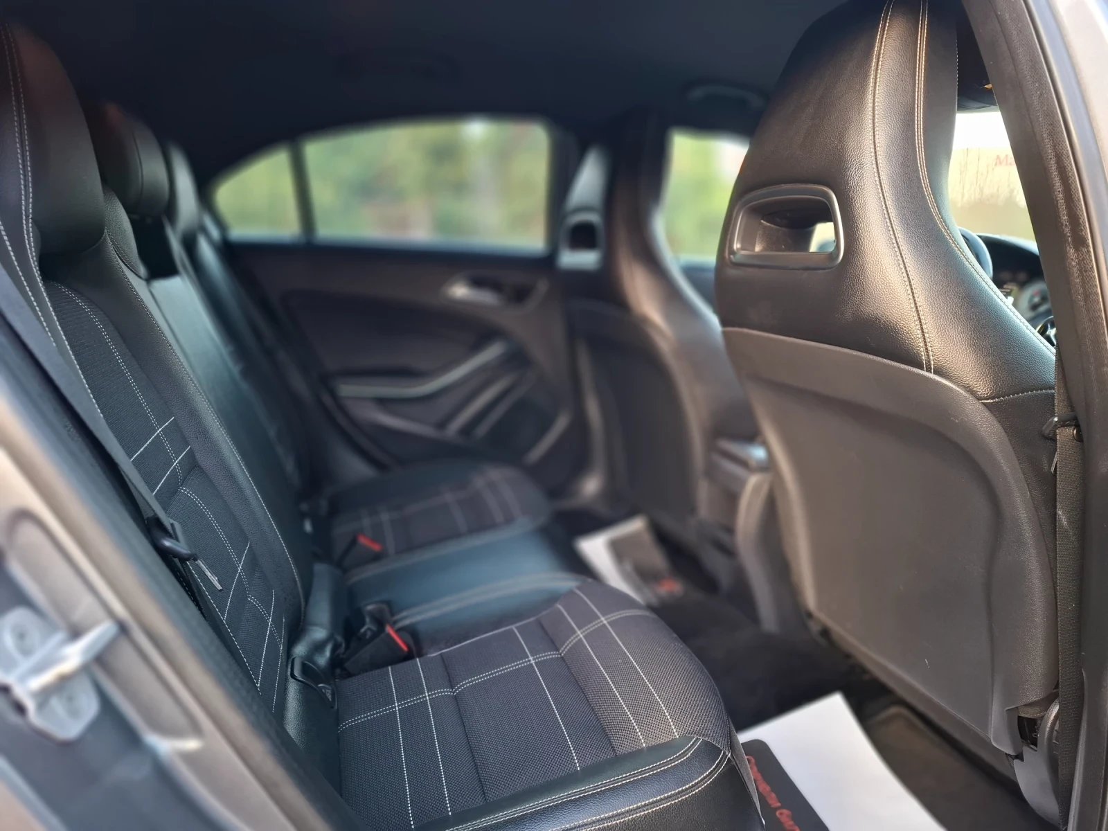 Mercedes-Benz A 180 1.5dCi 110hp * EURO 6 * КЛИМАТРОНИК * ИТАЛИЯ * , снимка 17 - Автомобили и джипове - 54175654