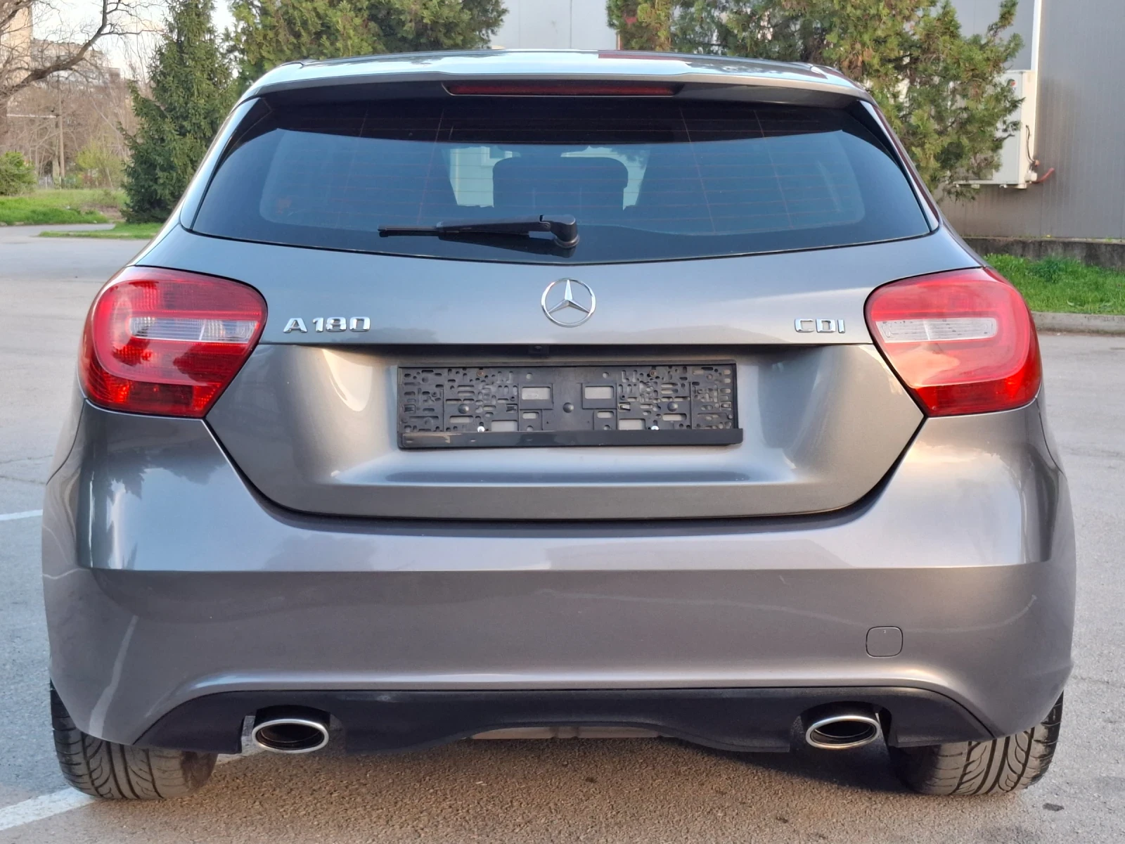 Mercedes-Benz A 180 1.5dCi 110hp * EURO 6 * КЛИМАТРОНИК * ИТАЛИЯ * , снимка 5 - Автомобили и джипове - 54175654