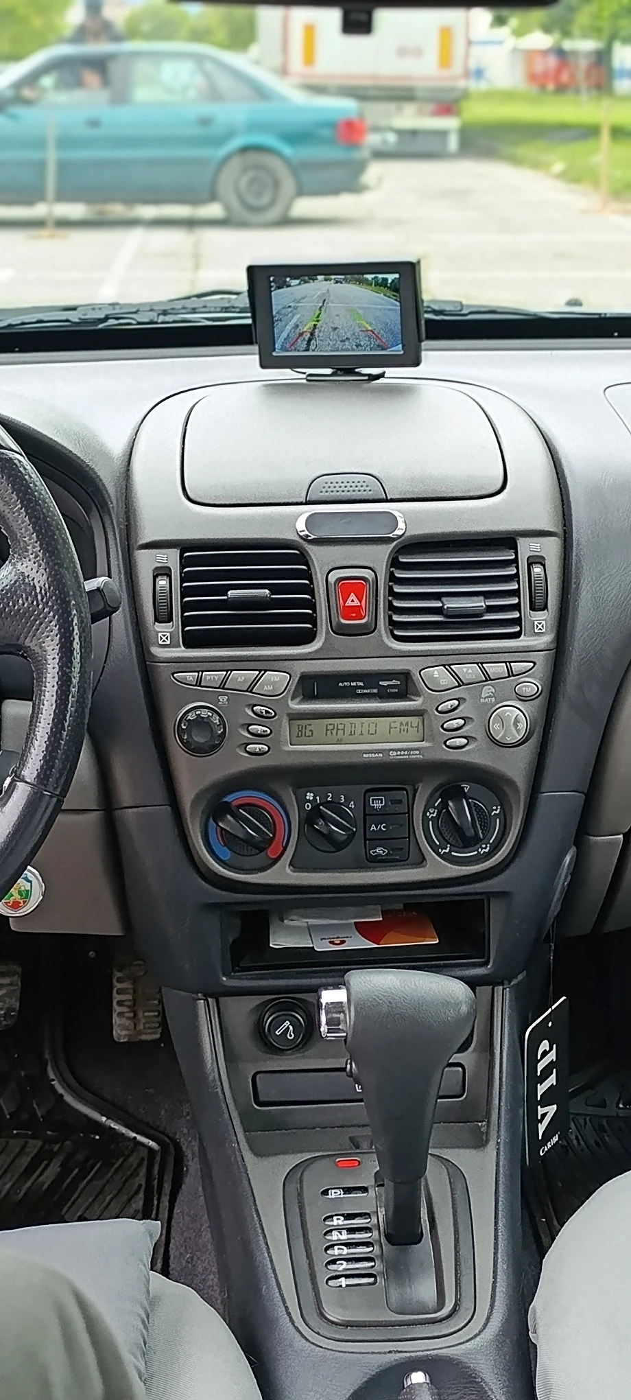 Nissan Almera 1.8 Бензин, снимка 12 - Автомобили и джипове - 54386642