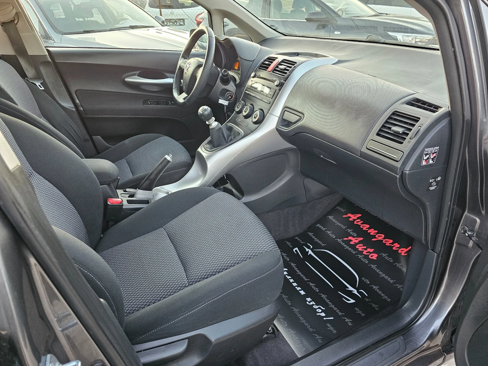 Toyota Auris 1.4D-4D, 90к.с., Facelift , снимка 9 - Автомобили и джипове - 54569078