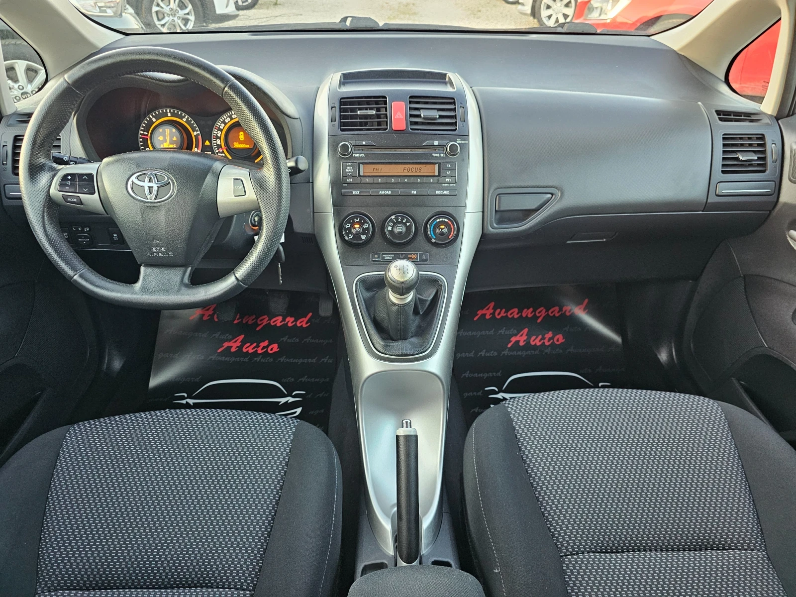 Toyota Auris 1.4D-4D, 90к.с., Facelift , снимка 7 - Автомобили и джипове - 54569078