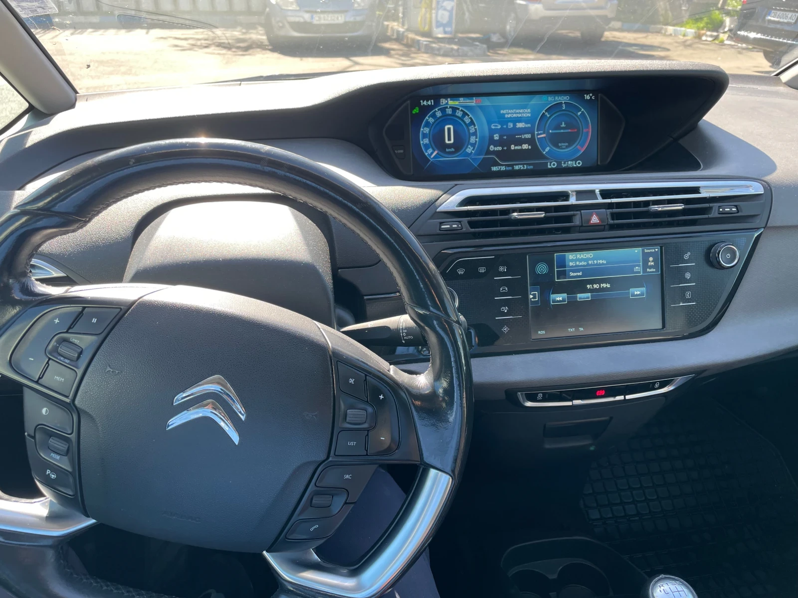 Citroen Grand C4 Picasso, снимка 10 - Автомобили и джипове - 54610230