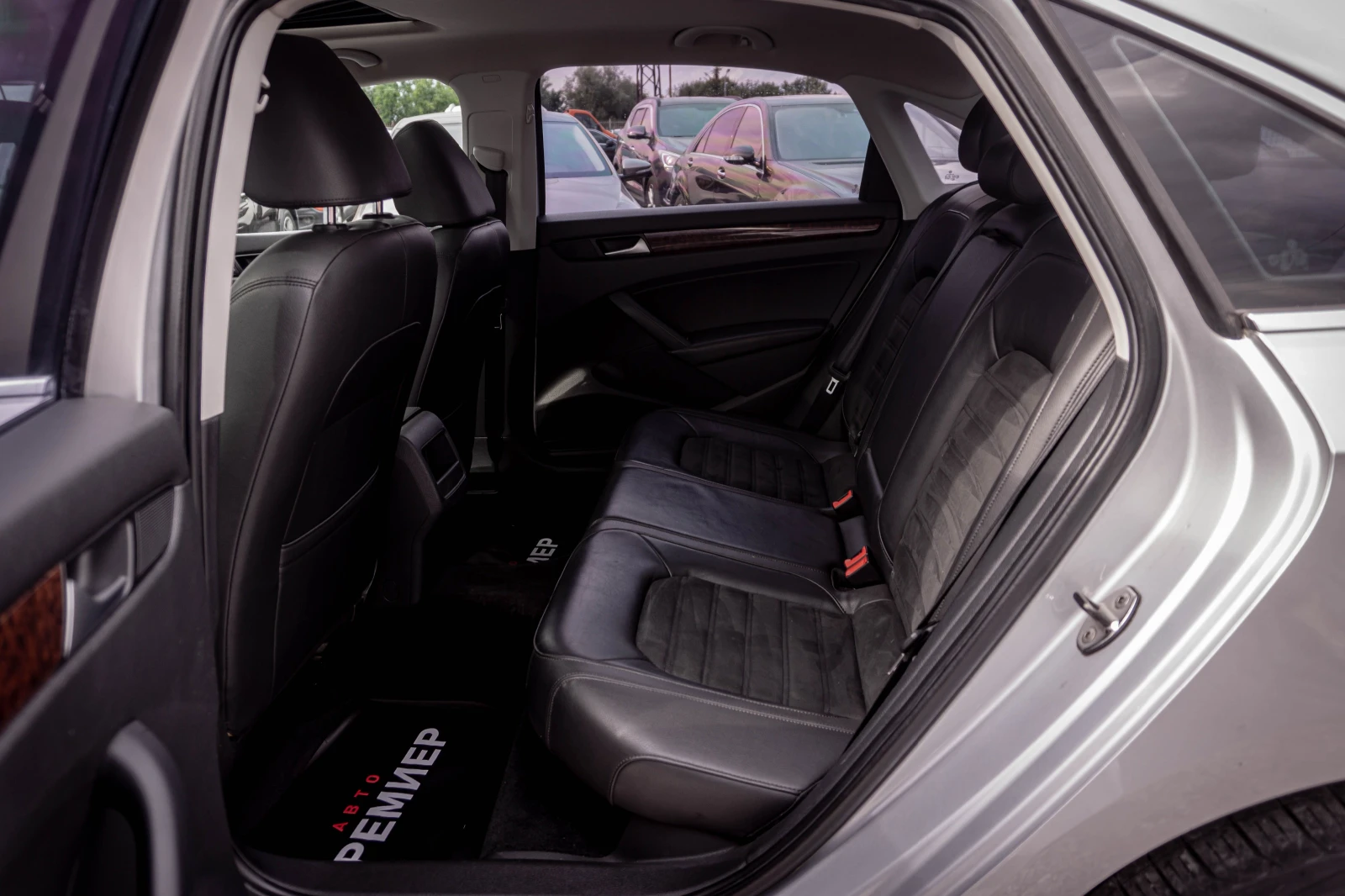 VW Passat 2.0TDI-140HP-РЕАЛНИ КМ!, снимка 10 - Автомобили и джипове - 54869278