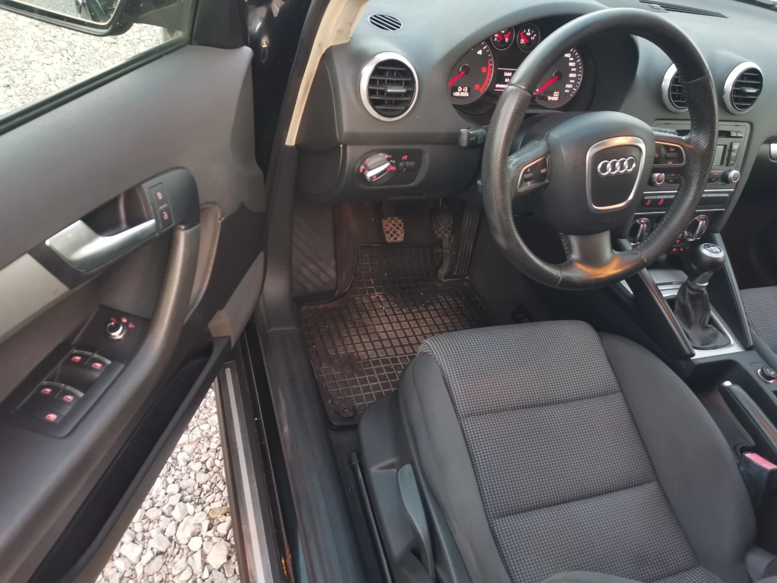 Audi A3 2.0TDI FACELIFT 6ск, снимка 12 - Автомобили и джипове - 55564306
