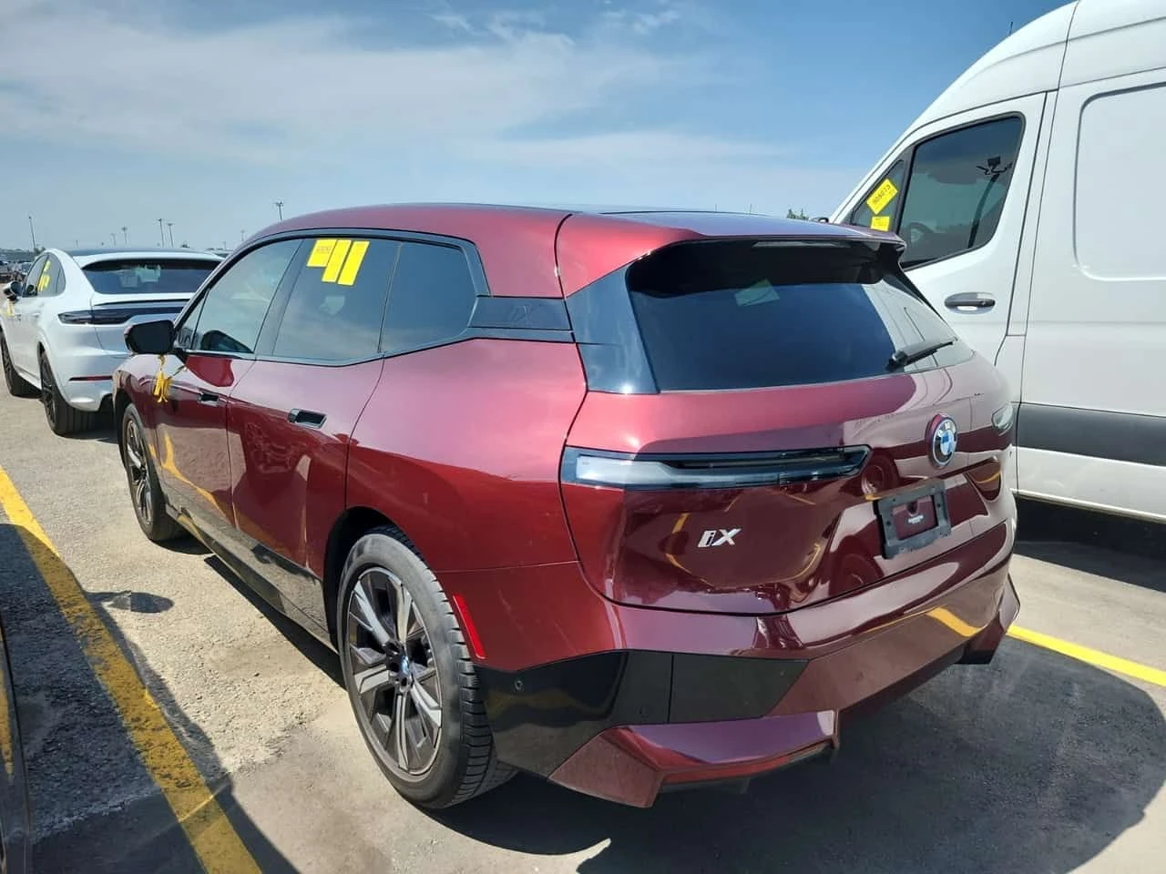 BMW iX XDRIVE40  CARFAX, снимка 4 - Автомобили и джипове - 55663951
