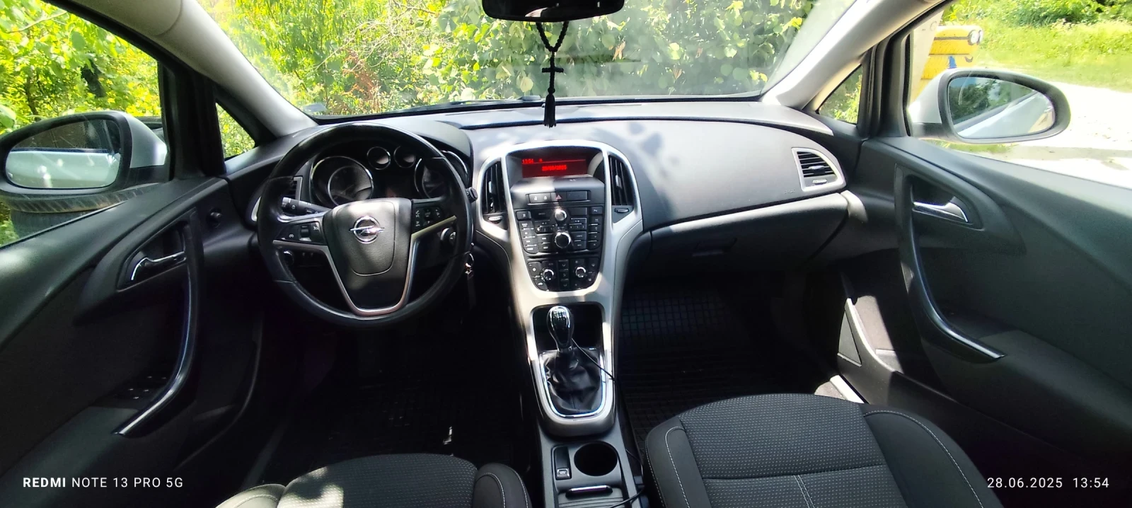 Opel Astra 1.7 Cdti, снимка 9 - Автомобили и джипове - 55793159