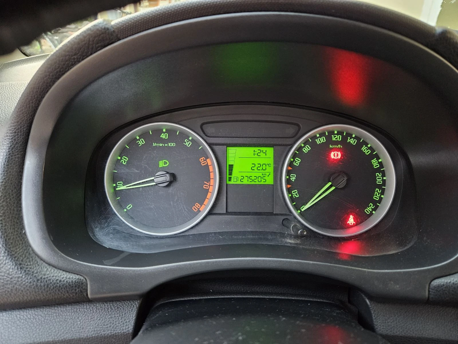 Skoda Fabia 1.2i, снимка 9 - Автомобили и джипове - 55906785