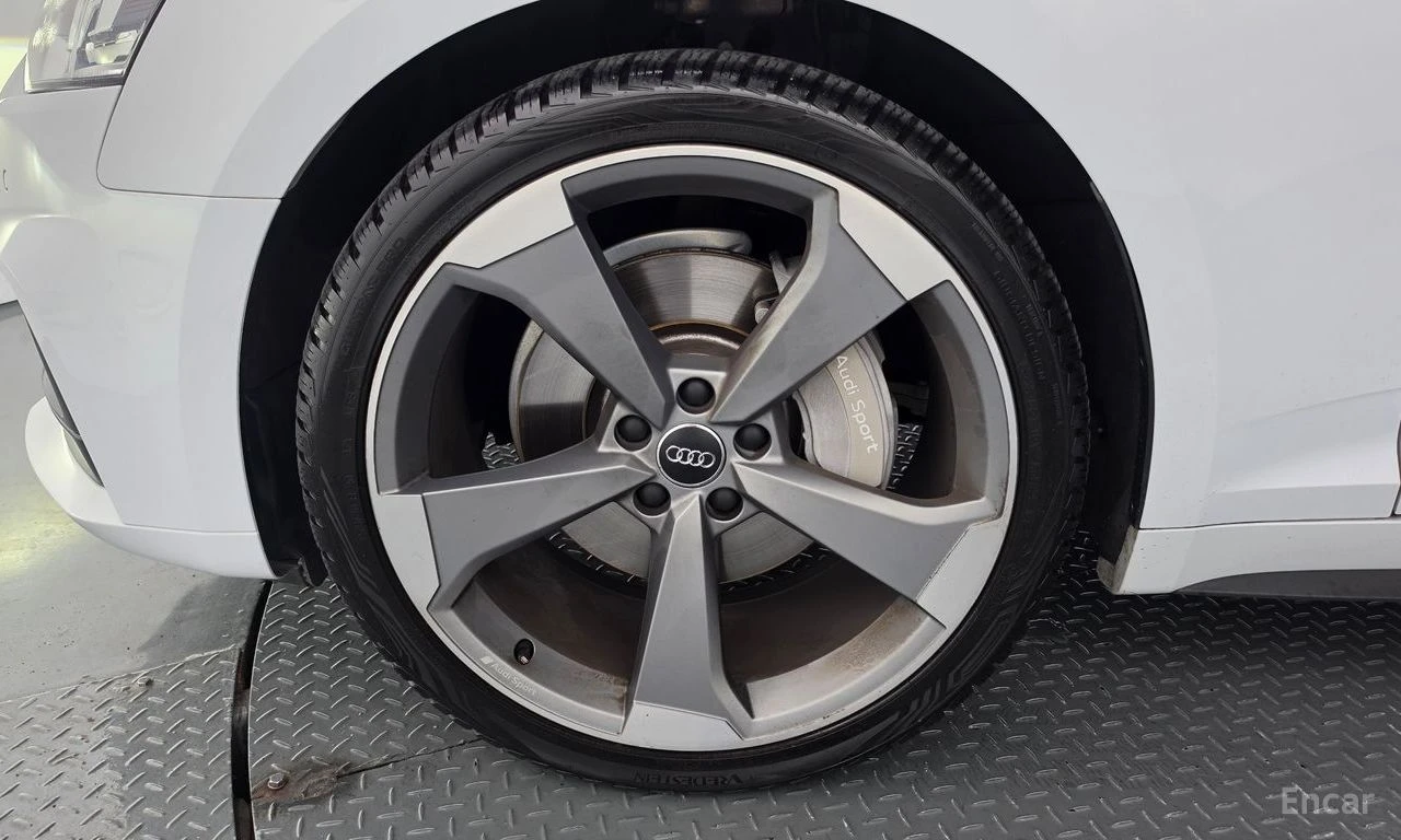 Audi A5 COUPE* BANG&OLUFSEN* ХЕДЪП* КАМЕРА* КРАЙНА ЦЕНА, снимка 5 - Автомобили и джипове - 56327513