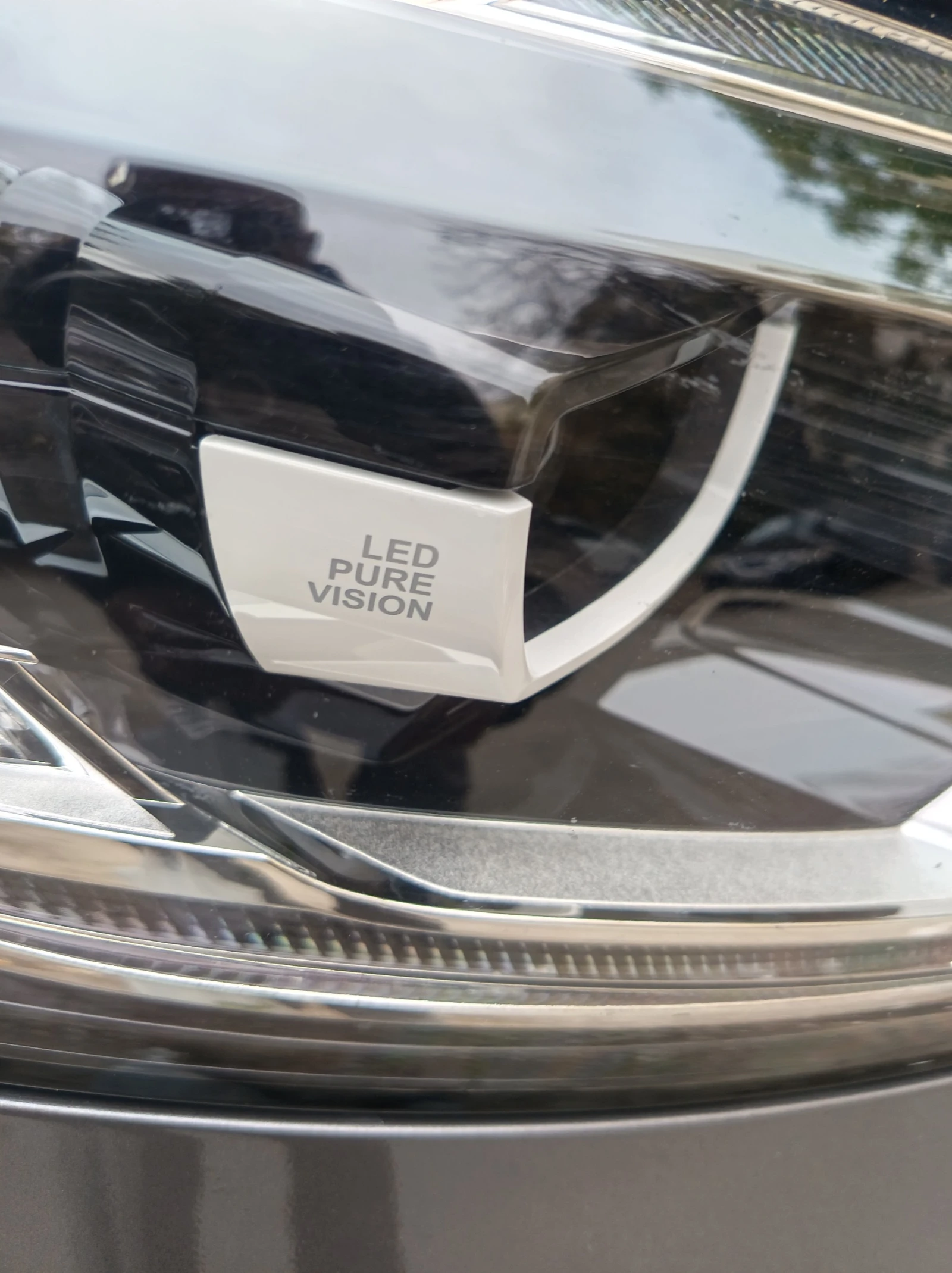 Renault Grand scenic 1.6dCi 160EDC, снимка 9 - Автомобили и джипове - 56729470