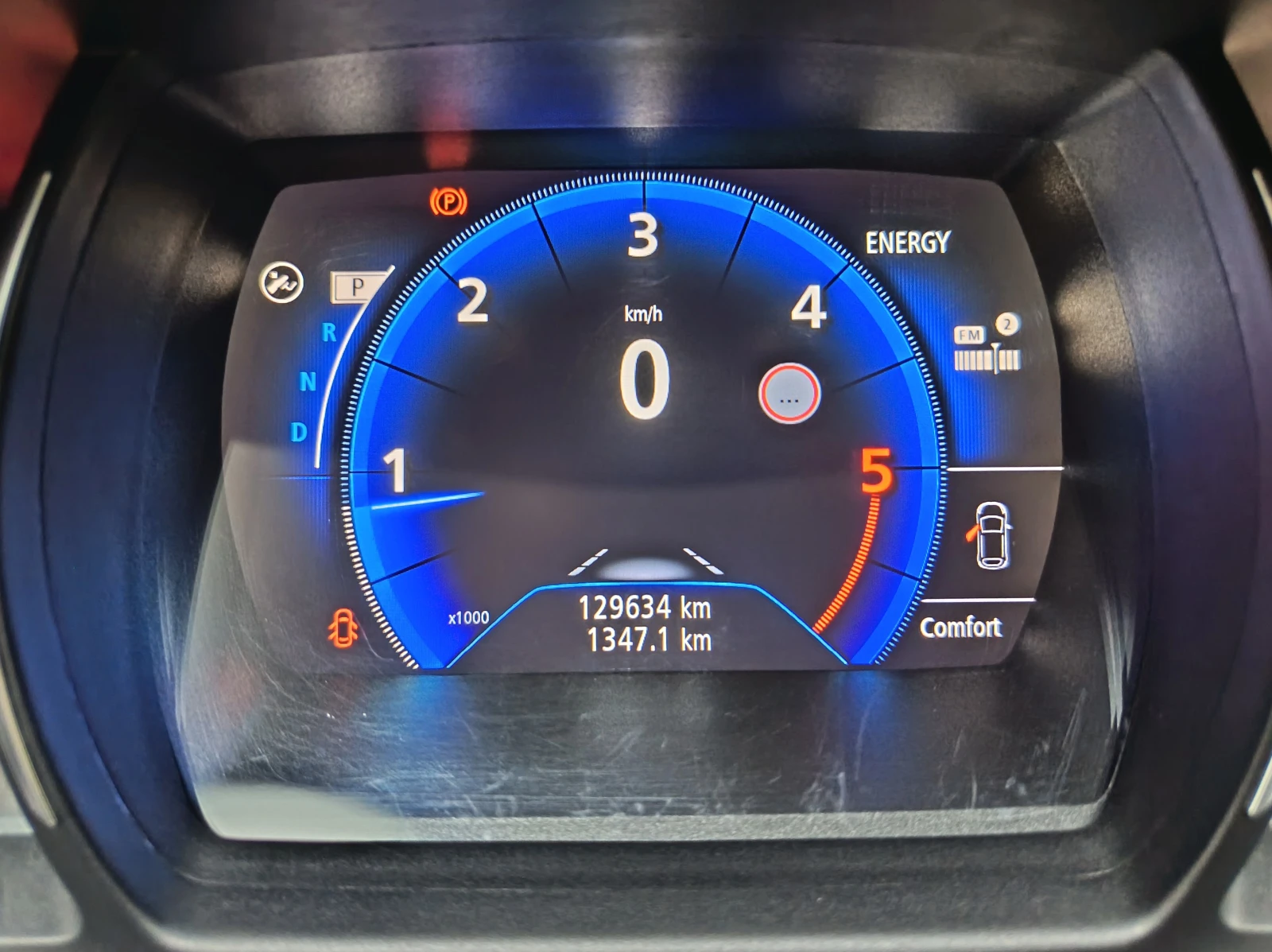 Renault Grand scenic 1.6dCi 160EDC, снимка 10 - Автомобили и джипове - 56729470