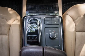 Mercedes-Benz GLE Airmatic / AMG Pack / H&K audio, снимка 11