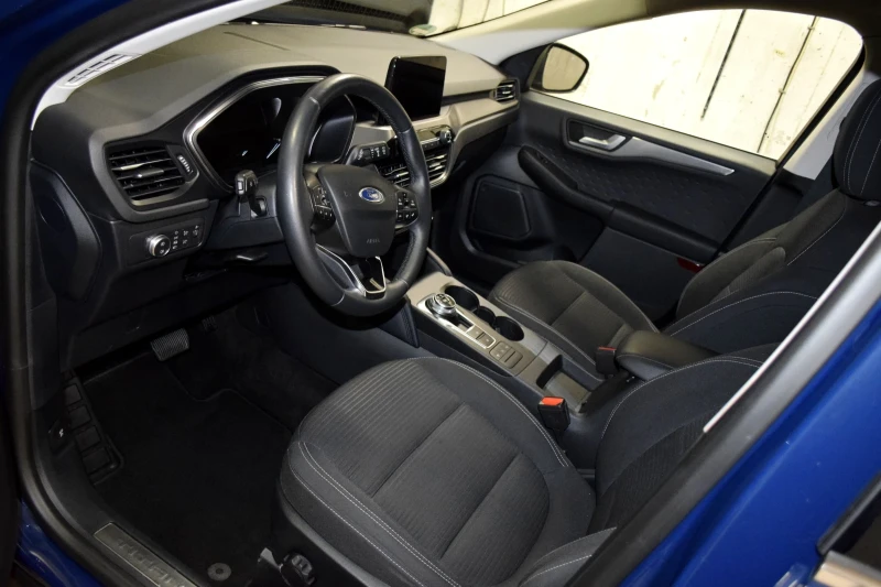 Ford Kuga Titanium 4x4 190PS 2.0 EcoBlue, снимка 11 - Автомобили и джипове - 53400514