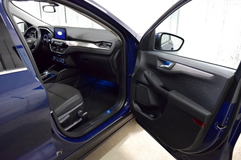 Ford Kuga Titanium 4x4 190PS 2.0 EcoBlue, снимка 14 - Автомобили и джипове - 53400514
