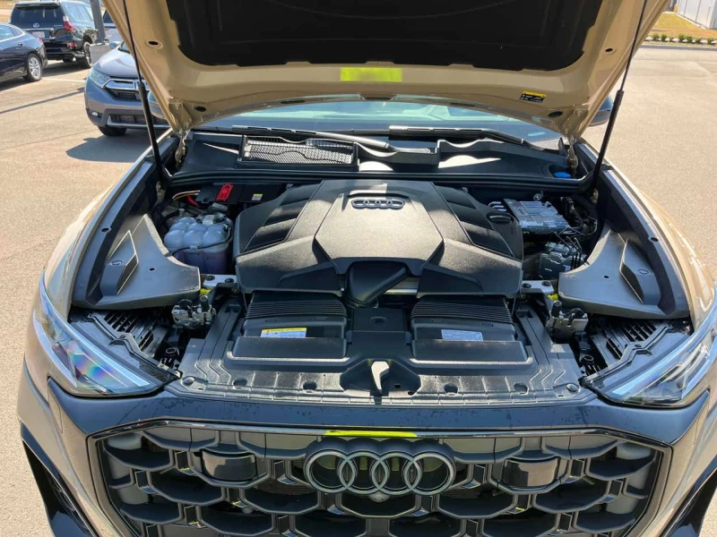 Audi Q8 * Technik * CARFAX * ЦЕНА ДО БГ, снимка 10 - Автомобили и джипове - 53515218