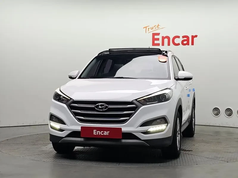 Hyundai Tucson 2.0 - САМО 30% АВАНС, снимка 3 - Автомобили и джипове - 56065847