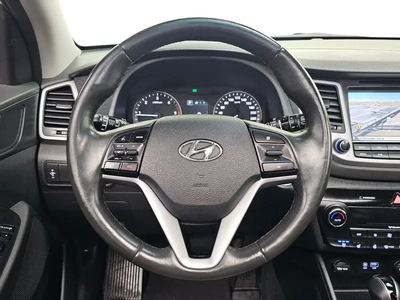 Hyundai Tucson 2.0 - САМО 30% АВАНС, снимка 14 - Автомобили и джипове - 56065847