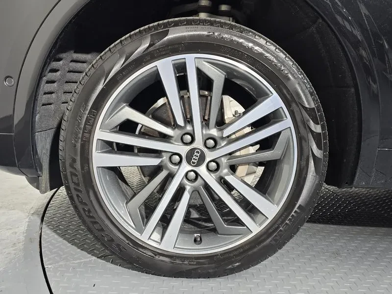 Audi Q5 45 Tfsi Quattro Premium, снимка 5 - Автомобили и джипове - 56702777