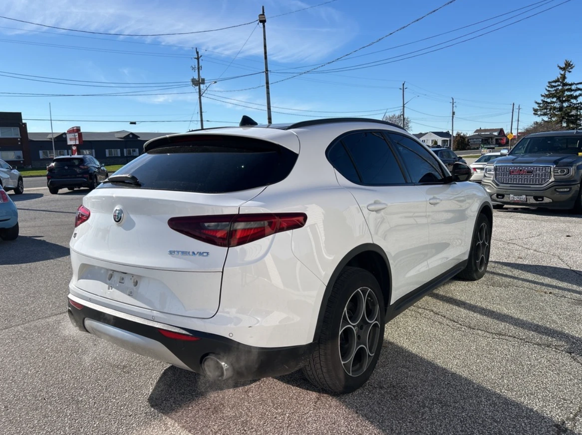 Alfa Romeo Stelvio 2018 Alfa Romeo Stelvio Sport - изображение 6
